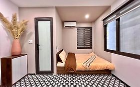 NINE HOUSING 127 Hao Nam